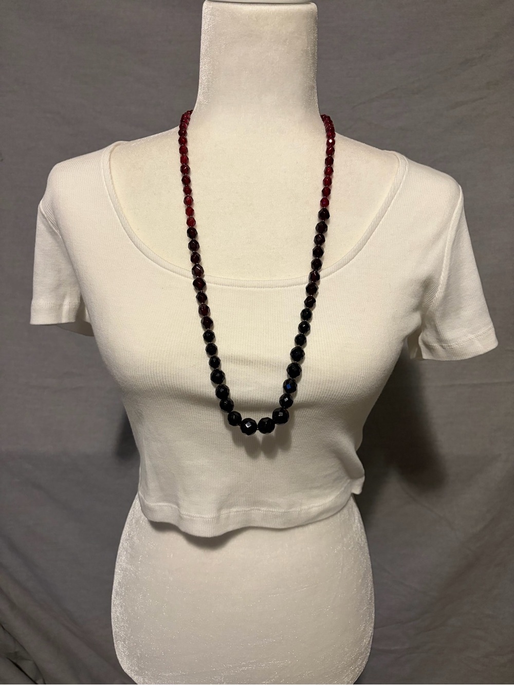 White House Black Market Long Gradient Red to Black Beaded Necklace